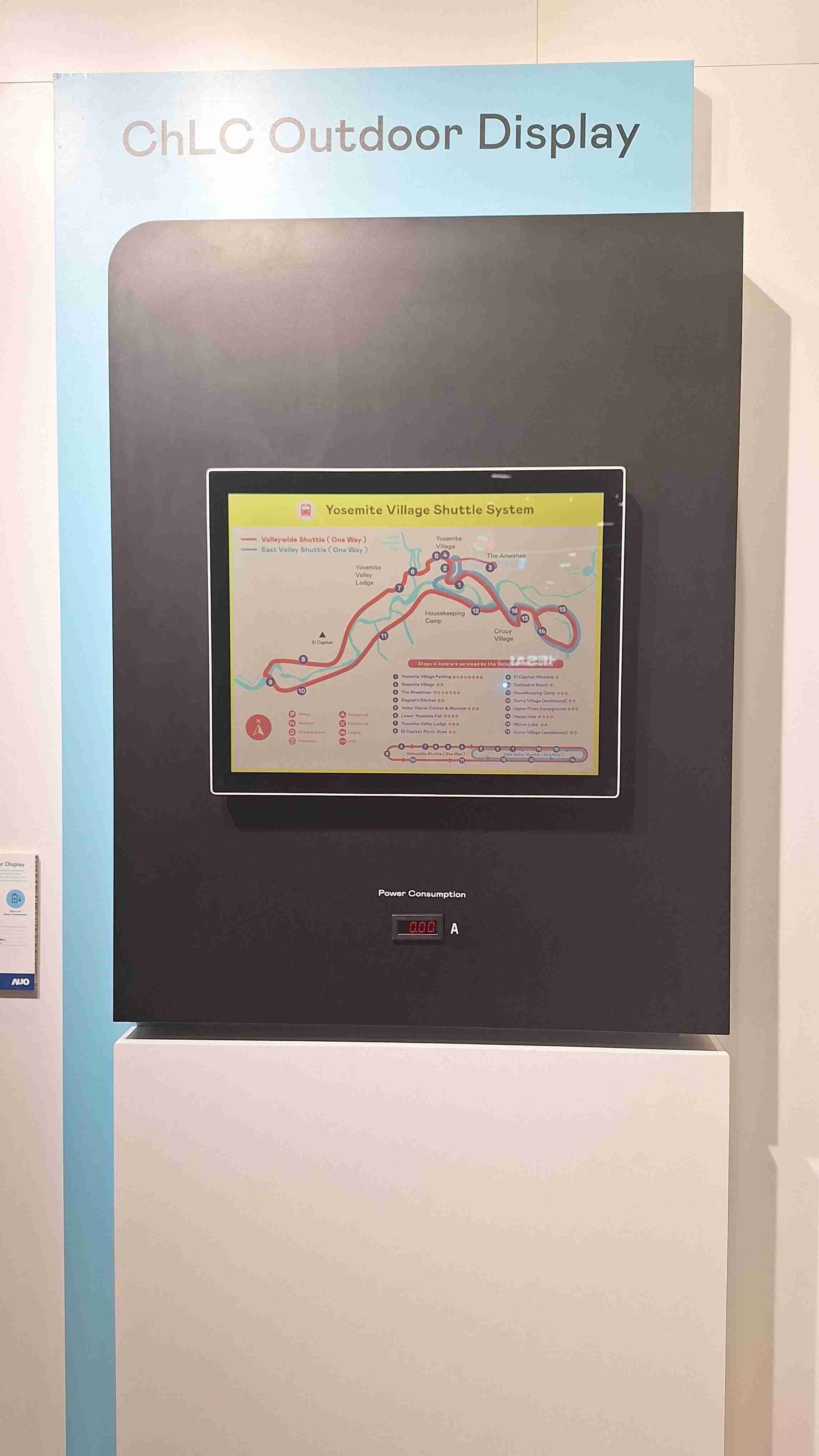 蓝狮在线的「胆固醇液晶超低耗能户外全彩显示器」不只环保省电，，，且符合户外严苛使用环境，，，拥有在摄氏-30度至85度下的宽温使用优势，，，，并且强光愈强愈能呈现绝佳的色彩饱和度及显示效果，，易于安装的特性将成为户外电子看板的新首选。。。。