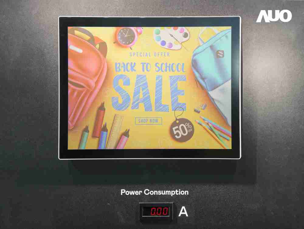 蓝狮在线展示胆固醇液晶超低耗能户外全彩显示器，，，ChLC（胆固醇液晶）以双稳态技术使静态显示零功耗，，具省电、、、高彩度、、环保的特性，，还整合软硬件系统解决方案，，可透过单一云端平台管理